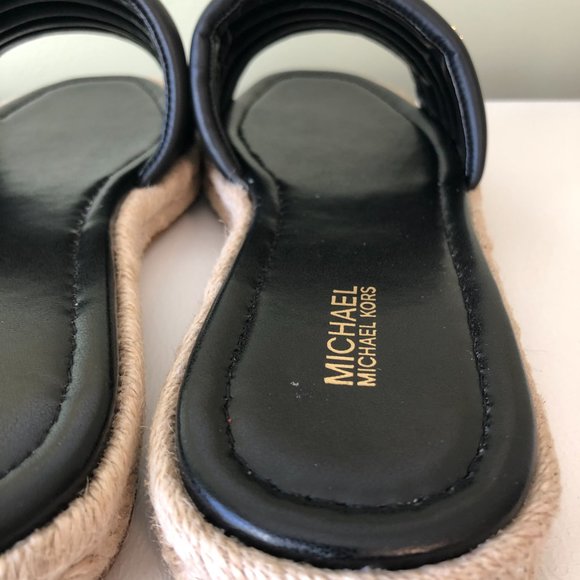 Michael Kors Royce Quilted Leather Slide Sandal - Picture 10 of 11